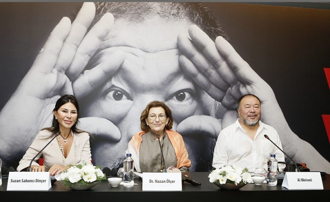 Ai Weiwei, Sakıp Sabancı Müzesi’ndeki sergisi için İstanbul’da!