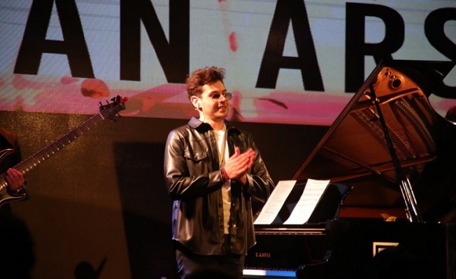 Müziğin dahi çocuğu Beşiktaş İF Performance Hall’de piyano resitali sundu