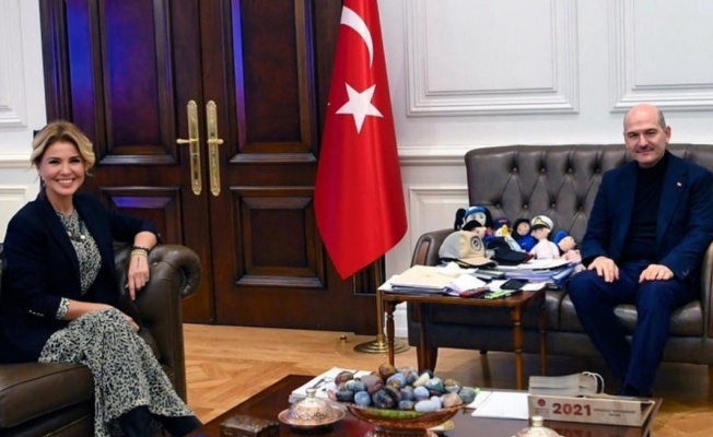 Gülben Ergen İçişleri Bakanı Süleyman Soylu'yu ziyaret etti