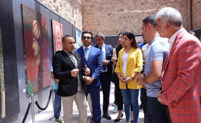 Ressam İsmail Acar’ın “Nuh” isimli sergisi İshak Paşa Sarayı'nda açıldı