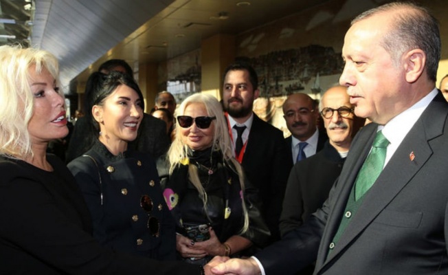 Cumhurbaşkanı Erdoğan'dan Ajda Pekkan'a geçmiş olsun telefonu