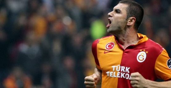 Galatasaraylı milli futbolcu Burak Yılmaz'dan Basın Açıklaması