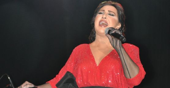 Nükhet Duru Halk Konseri turnesine Bakırköy'den başladı