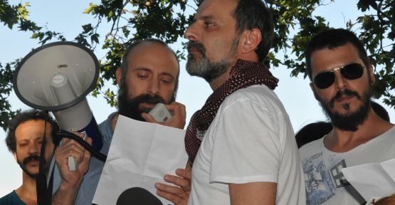 Süleyman megafon tuttu Şehzade Mustafa tava çaldı