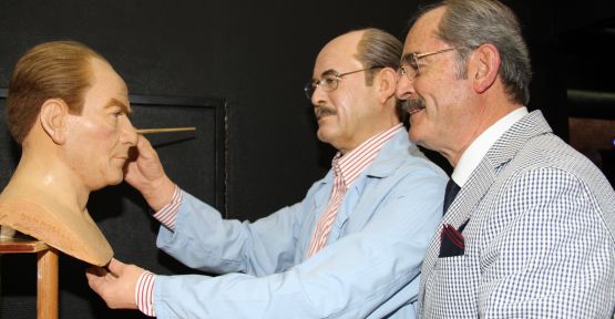 Yılmaz Büyükerşen Balmumu Heykel Müzesi Açıldı